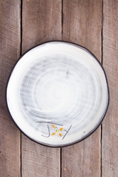 Joy Round Plate (Small/Large) 